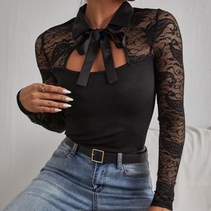 Nwot tie neck lace panel tee 💫